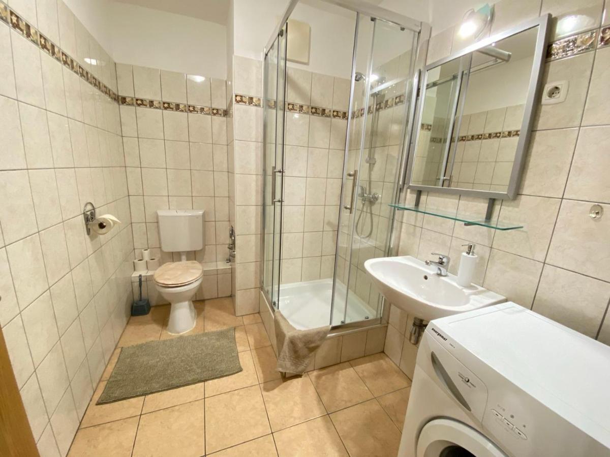 Orangehomes One Bedroom Design Apartment Budapest Bagian luar foto